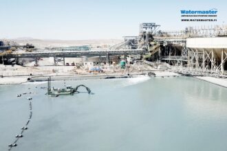 Amphibious Multipurpose Watermaster Dredger Recovering valuable materials from tailings dams by suction dredging, Chile.