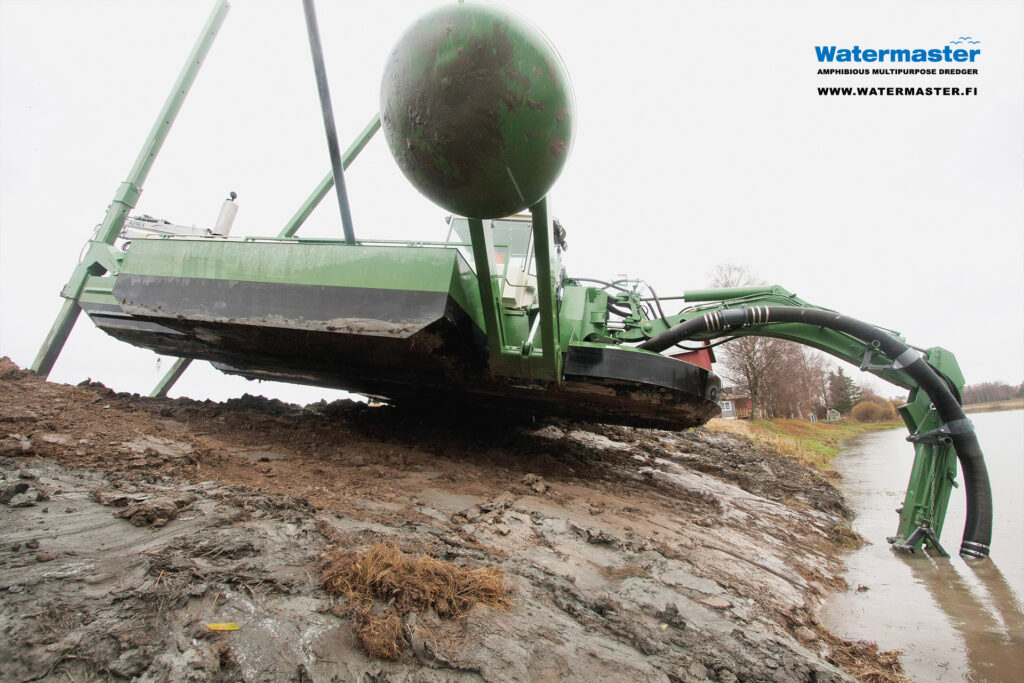 Amphibious Watermaster dredger can walk independently in and out of water without crane assistance.