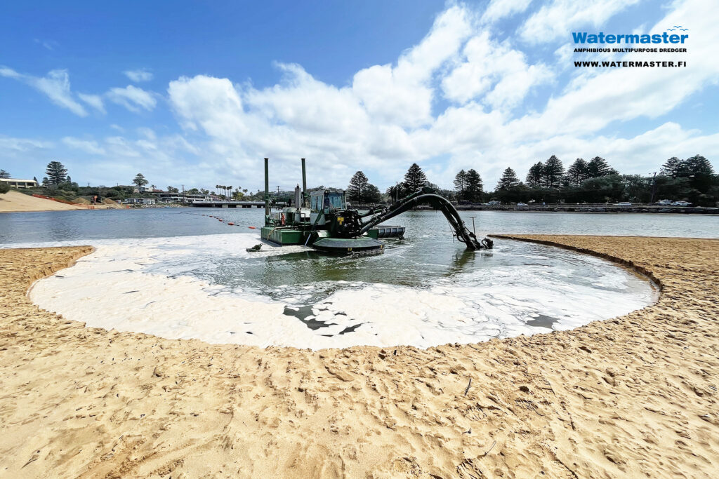 Dredging the Narrabeen Lagoon in Australia to reduce the risk of flooding and to improve the recreational 
value of the area
