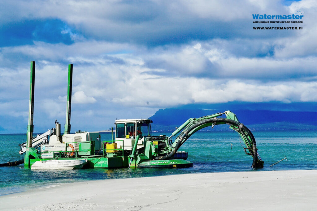 22.	Amphibious Multipurpose Watermaster Dredging to Stabilise a river and Prevent floods, Australia.